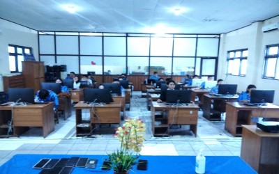 Evaluasi Pembelajaran di SMA Kristen Palangka Raya Melalui Ulangan Semester Berbasis Komputer